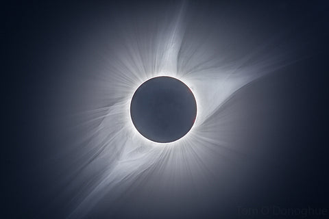 Eclipse Corona Moonshine